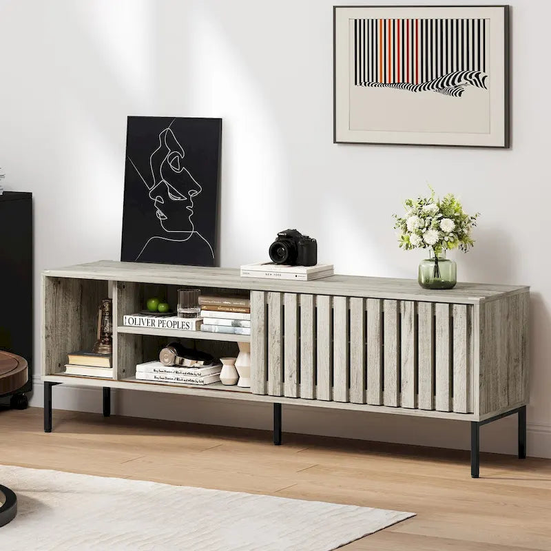 Mueble para TV de 64 pulgadas, puertas corredizas ahuecadas, centro de entretenimiento con estantes ajustables, consola de TV - 64 pulgadas de largo x 15.4 pulgadas de ancho x 22.5 pulgadas de alto